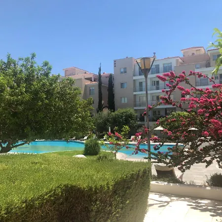 Elysia Park Pool View 3bedroom Paphos