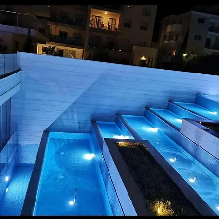 Elysia Park Pool View 3bedroom Apartment *