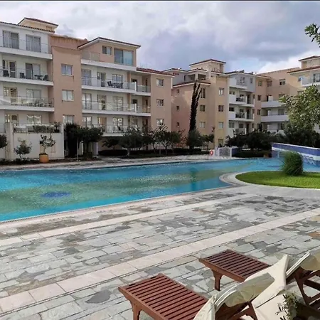 Elysia Park Pool View 3bedroom Paphos